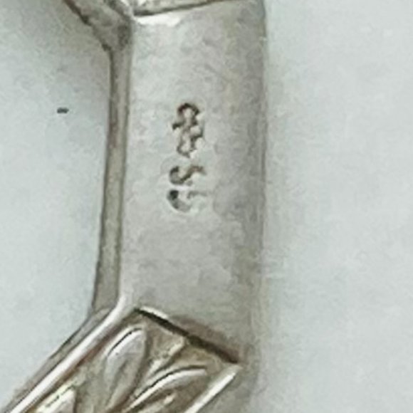 Classic Sterling Hoop Earrings 5g - Picture 13 of 13